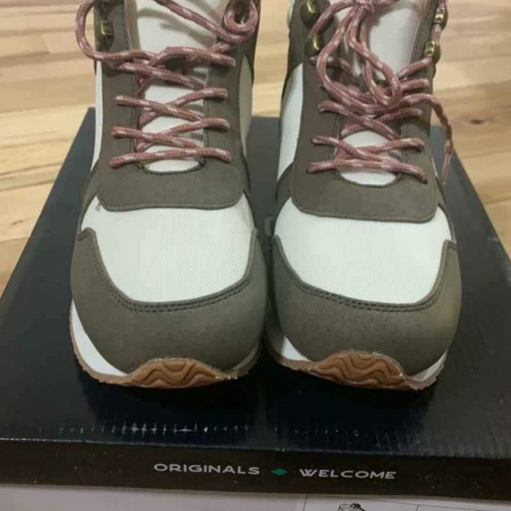 True craft women shoes size 8.5